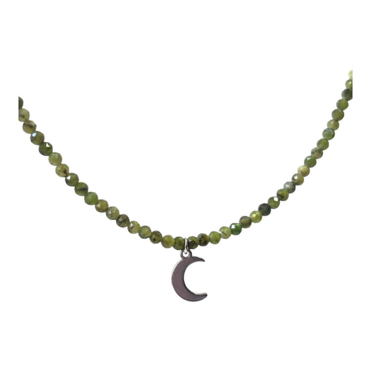 Collar Gargantilla Jade Verde con Luna | Armonía y Buena Fortuna