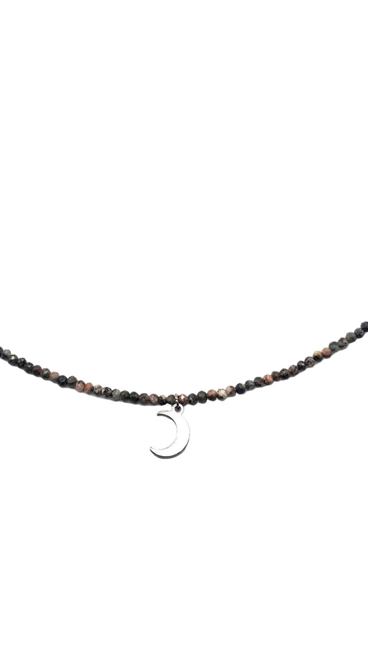 Collar Gargantilla Rodonita con Luna | Amor y Equilibrio