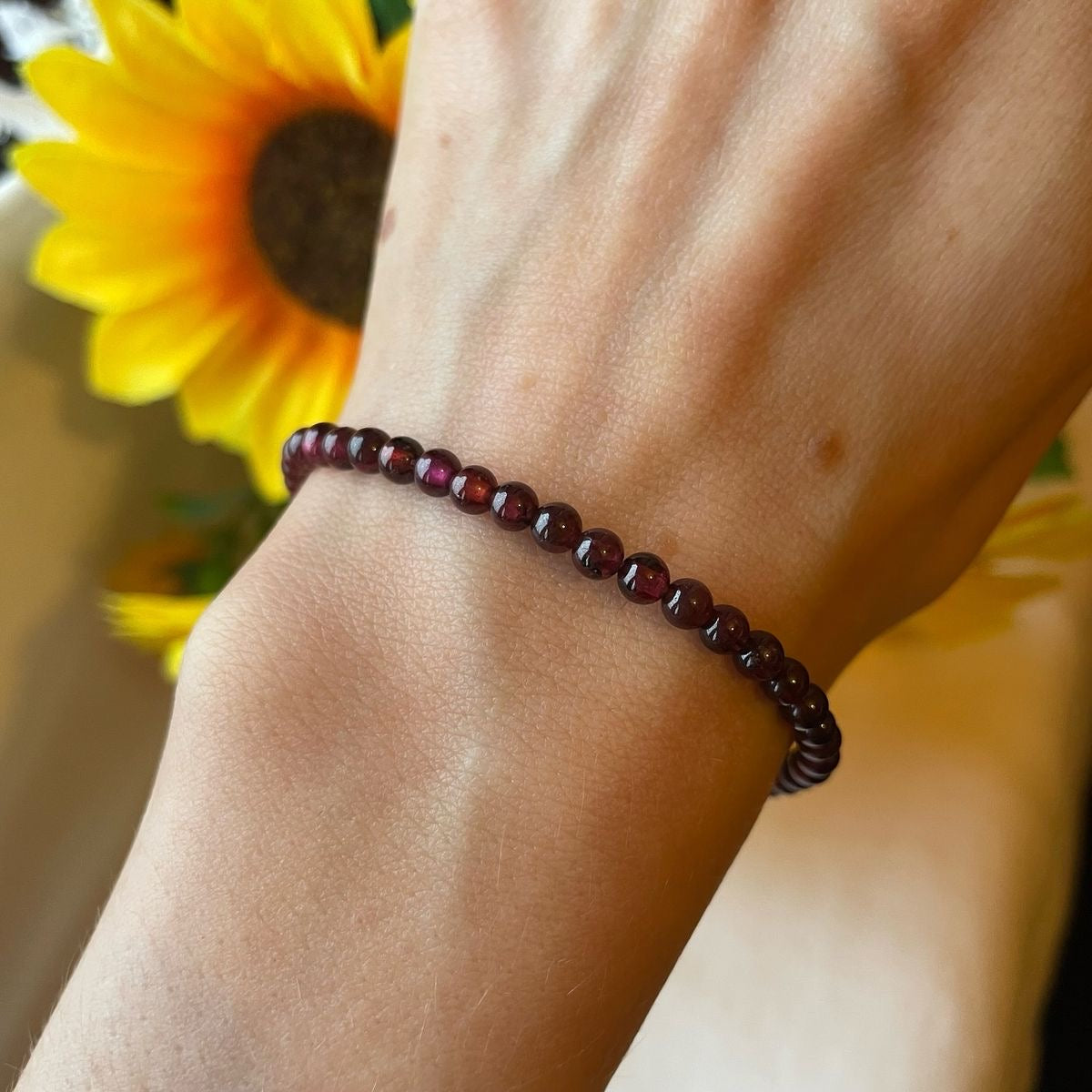 Pulsera de Granate Natural 6 mm | Energía, Protección y Elegancia