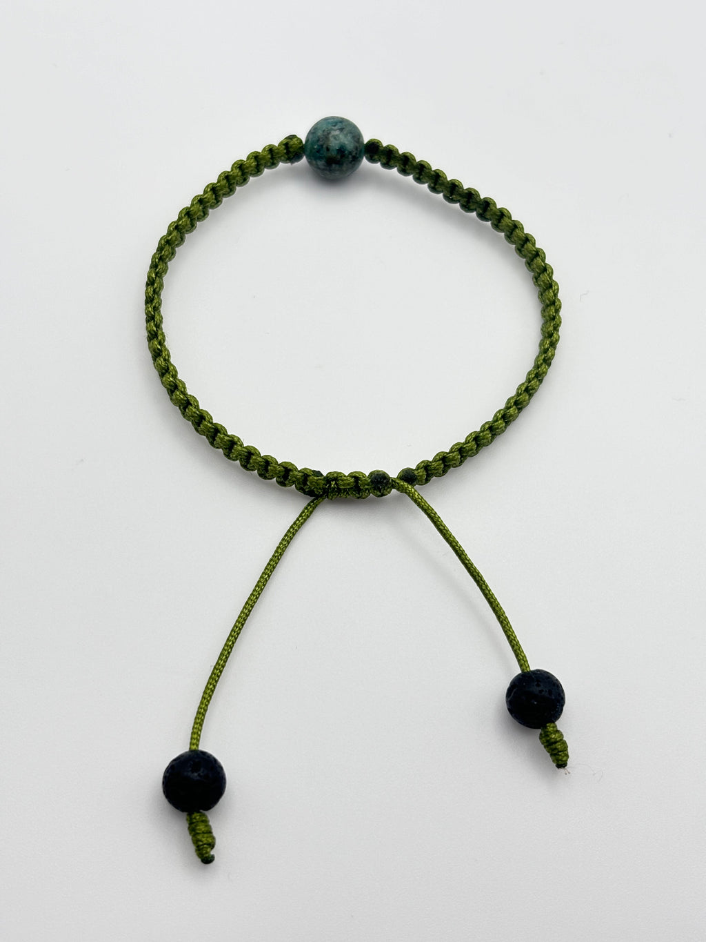 Pulsera Minimalista de Piedra Natural 8 mm – Estilo y Energía