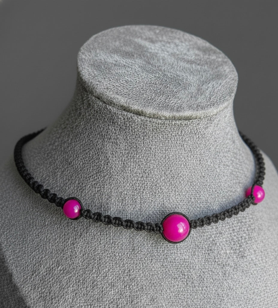 Gargantilla Artesanal Ajustable – Elegancia y Estilo
