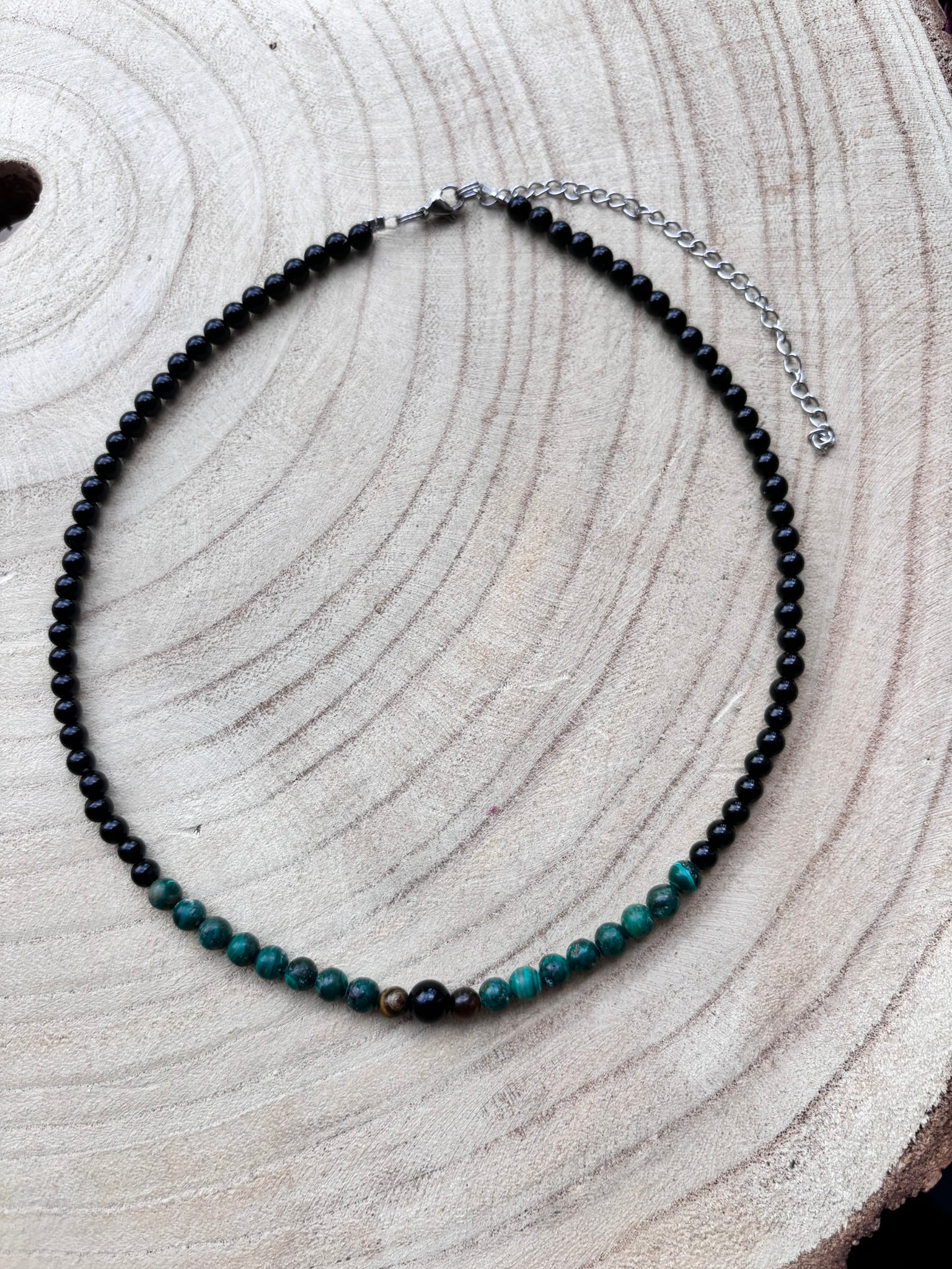 Gargantilla de Ónix con Malaquita