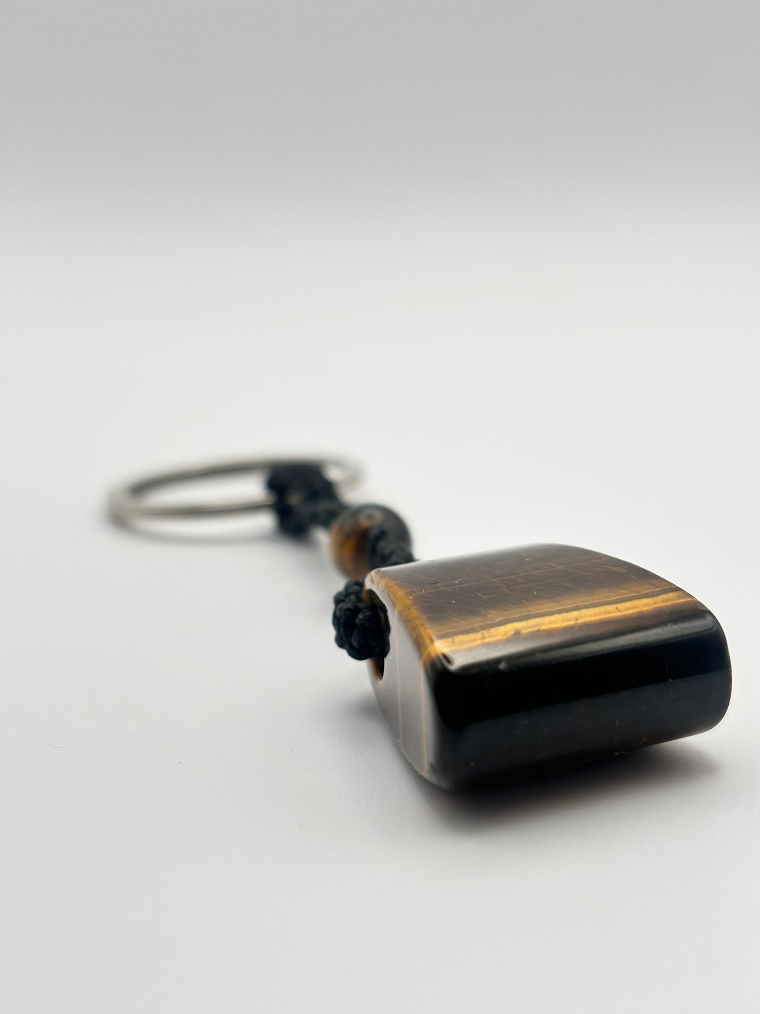 Llavero de Ojo de Tigre – Protección y Claridad | Energía y Estilo