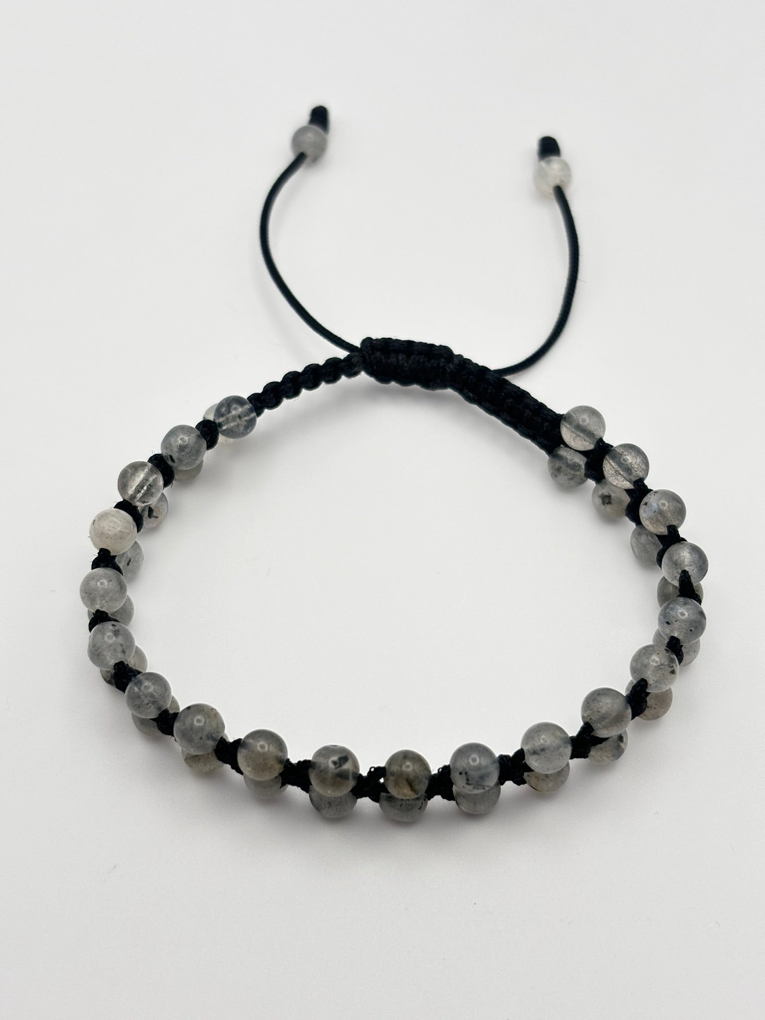 Brazalete de Labradorita – Intuición y Claridad Mental | Protección y Transformación