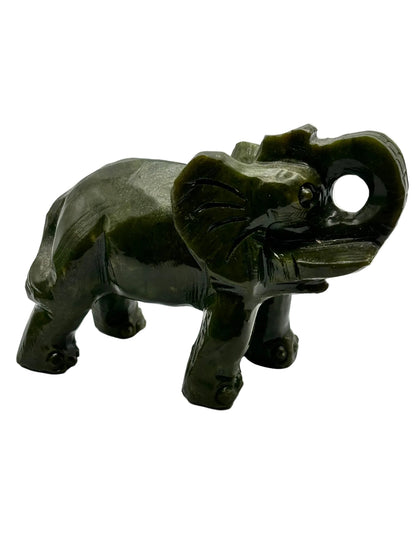 Elefante de Jade Natural – Sabiduría, Prosperidad y Protección