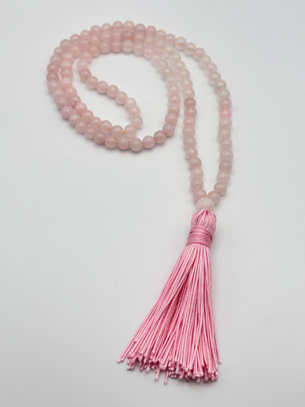 Japa Mala de Cuarzo Rosa – Amor, Paz Interior y Energía Sanadora
