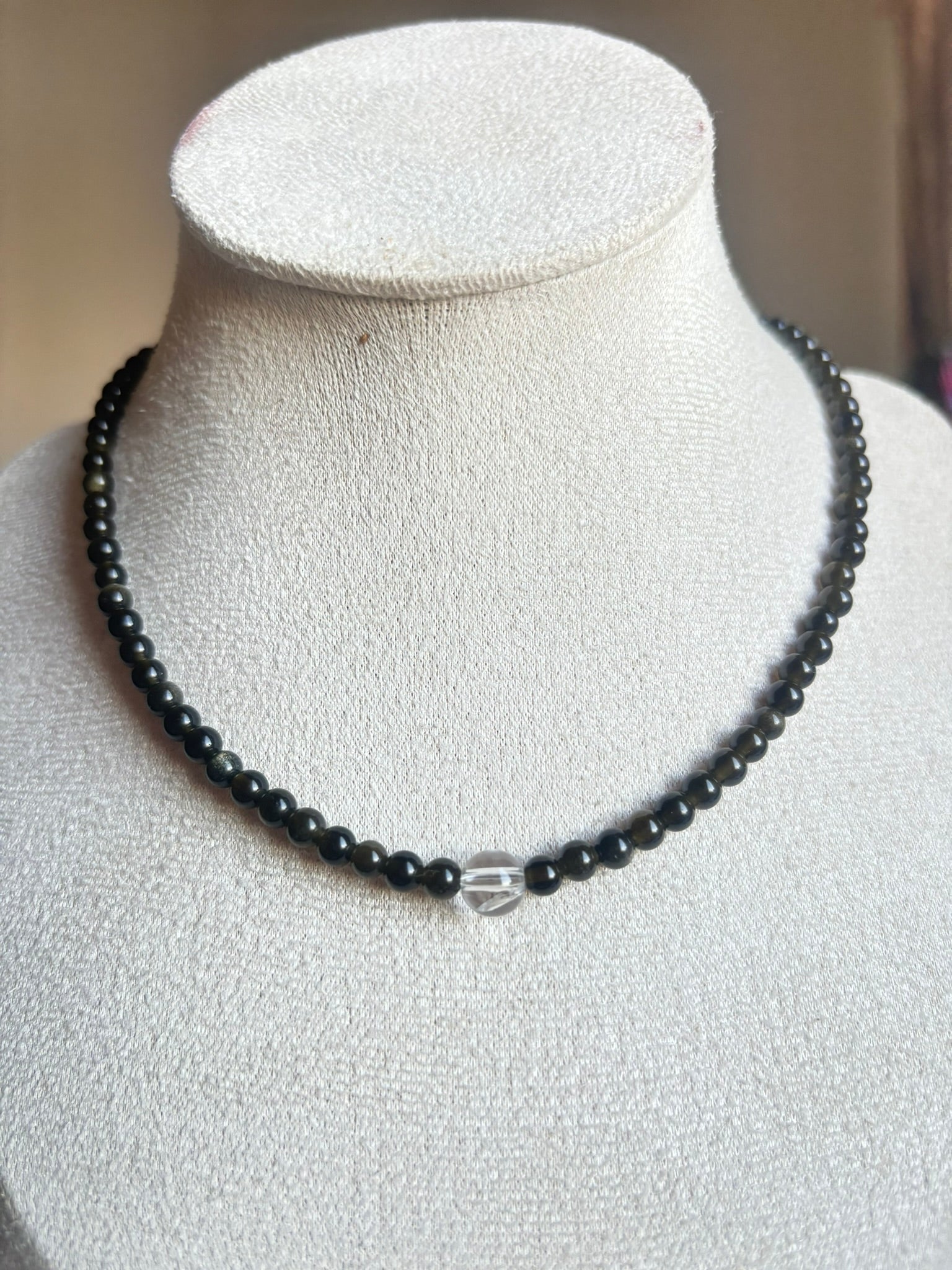 Gargantilla de Obsidiana y Cuarzo Cristal – Protección y Claridad Mental