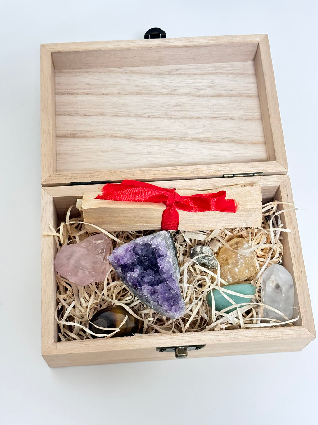 Caja de Madera para Activar la Prosperidad – Kit de Abundancia con Instrucciones, Palo Santo y Cuarzos Energéticos