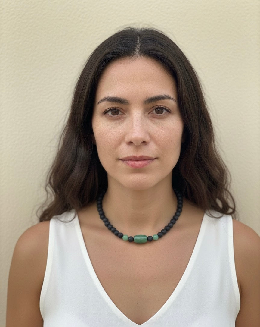 Collar Jade Verde y Piedra Volcánica | Prosperidad y Protección