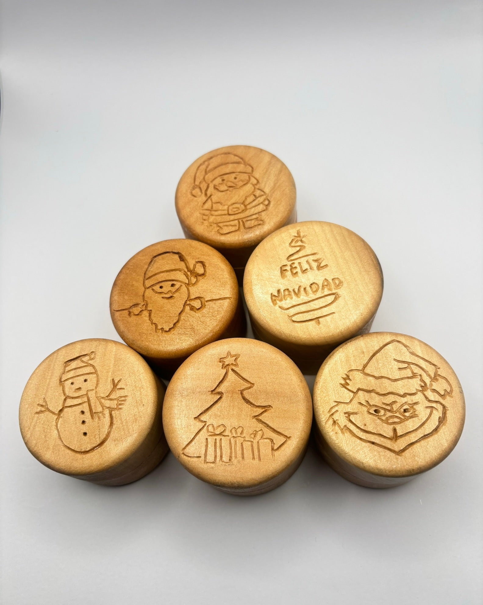 Cajas Artesanales Navideñas con 3 Piedras Energéticas | Protección, Amor y Fortuna