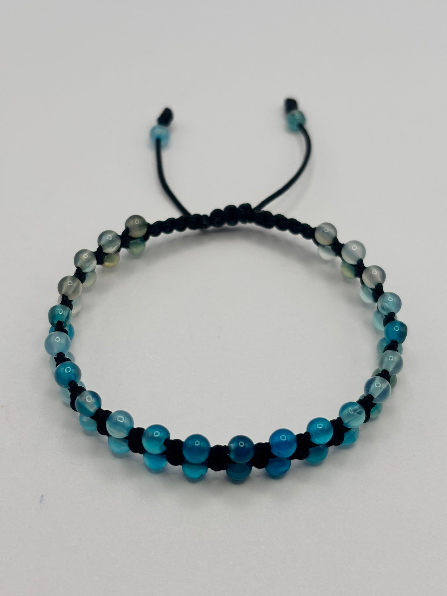 Brazalete de Ágata Azul – Protección, Serenidad y Equilibrio