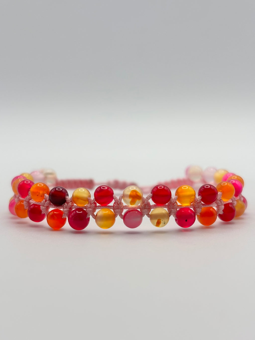 Brazalete de Ágata Amarilla & Ágata Rosa – Equilibrio, Energía y Estilo Delicado