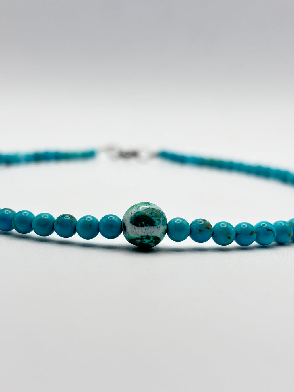 Gargantilla de Turquesa con Ágata Dendrítica – Protección, Serenidad y Conexión Natural