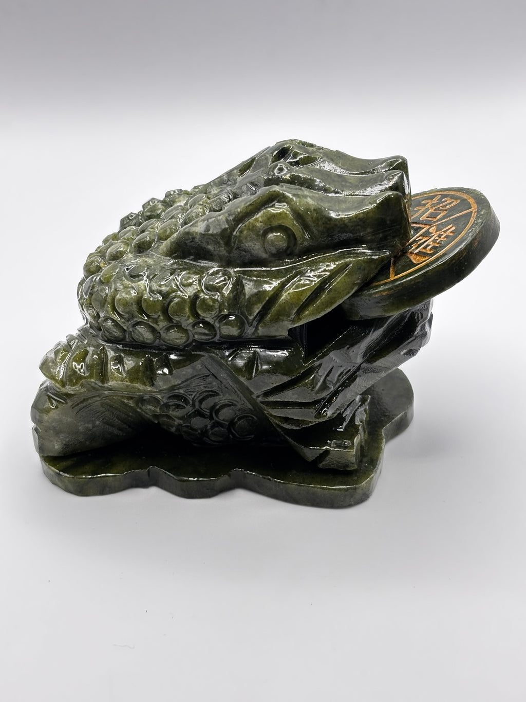 Rana de 3 Patas de Jade Verde – Prosperidad, Abundancia y Protección Energética