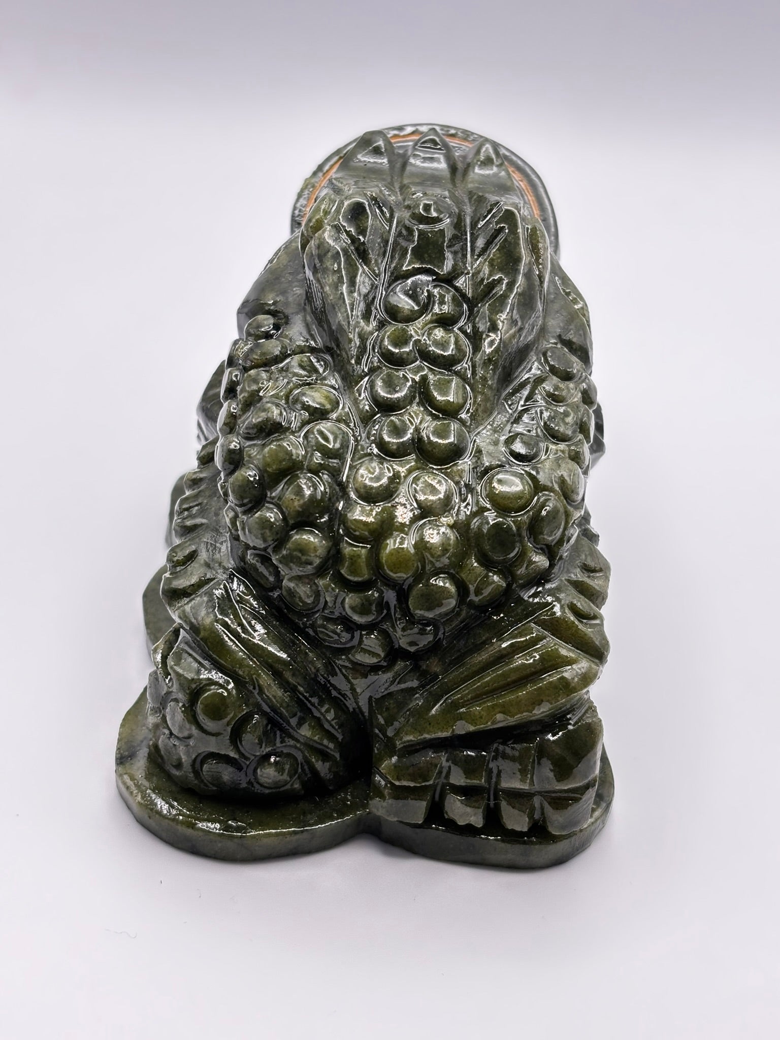 Rana de 3 Patas de Jade Verde – Prosperidad, Abundancia y Protección Energética