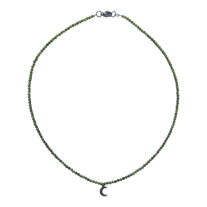 Collar Gargantilla Jade Verde con Luna | Armonía y Buena Fortuna