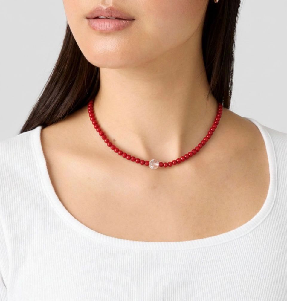 Gargantilla de Coral Rojo con Cuarzo Blanco – Fuerza Vital, Protección y Armonía