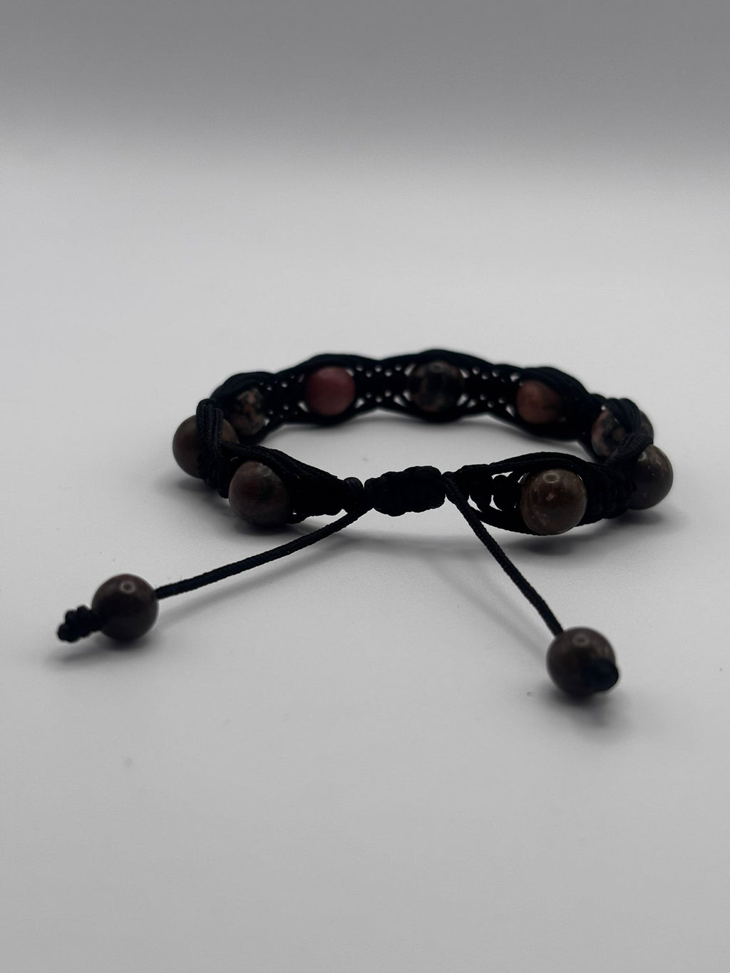 Pulsera de Rodonita 8 mm – Sanación Emocional y Equilibrio Interior