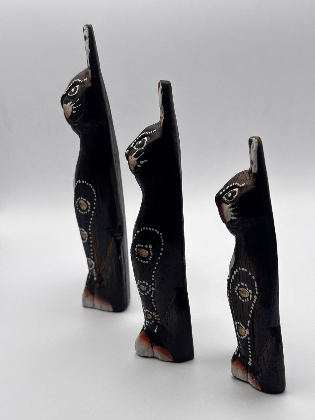Set de 3 Gatos Decorativos de Madera – Decoración Artesanal con Encanto