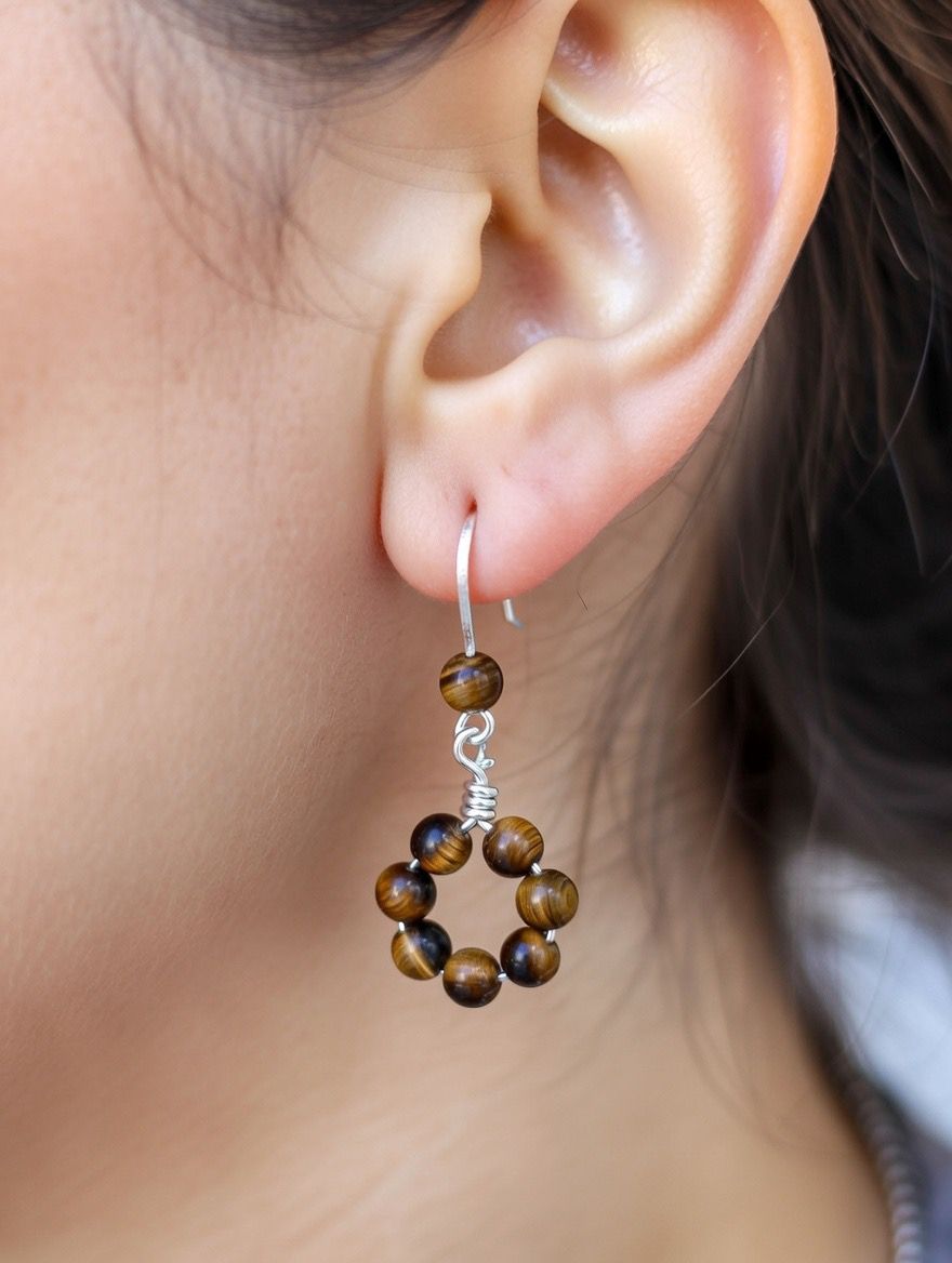 Pendientes “Armonía” – Ojo de Tigre 4 mm en Plata o Dorado