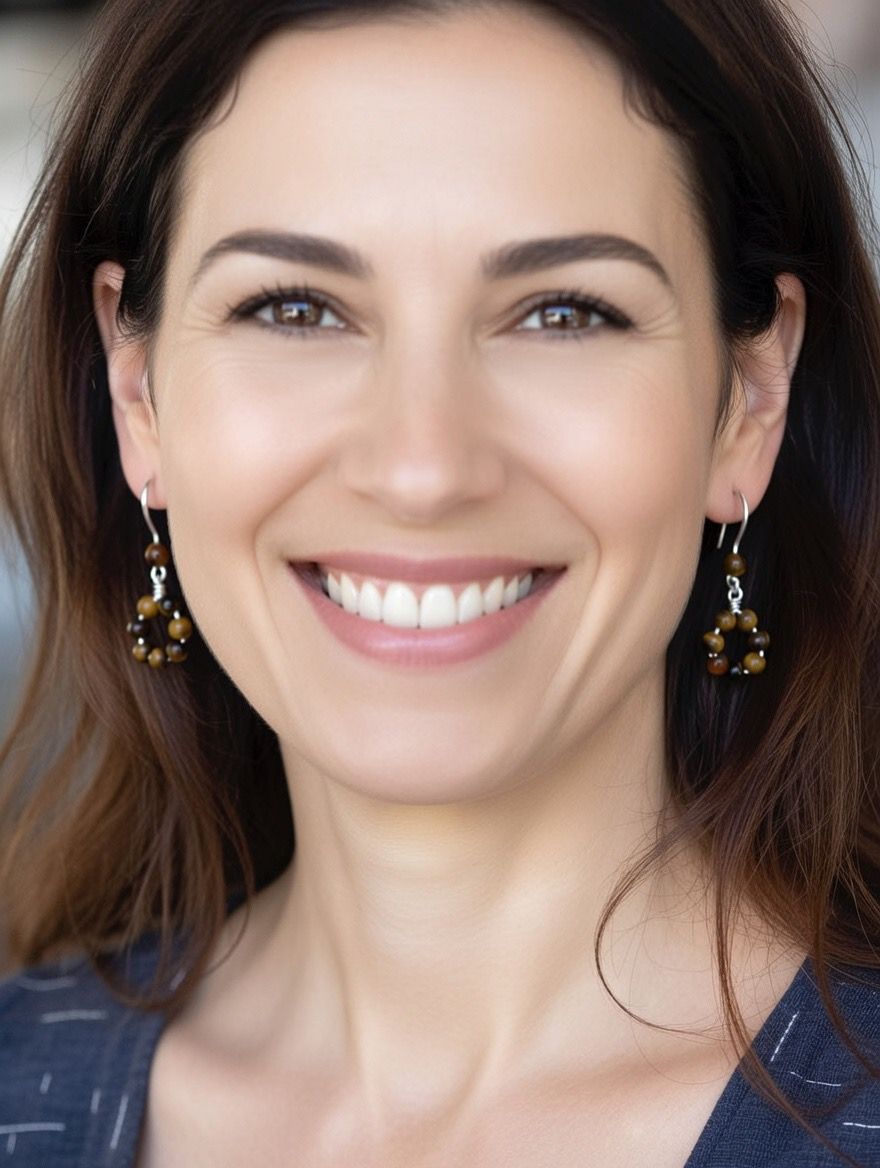 Pendientes “Armonía” – Ojo de Tigre 4 mm en Plata o Dorado