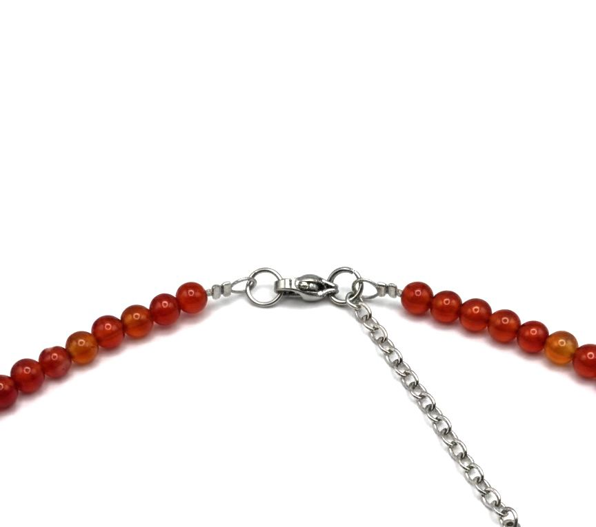 Gargantilla de Cornalina 4mm con Luna – Energía y Equilibrio