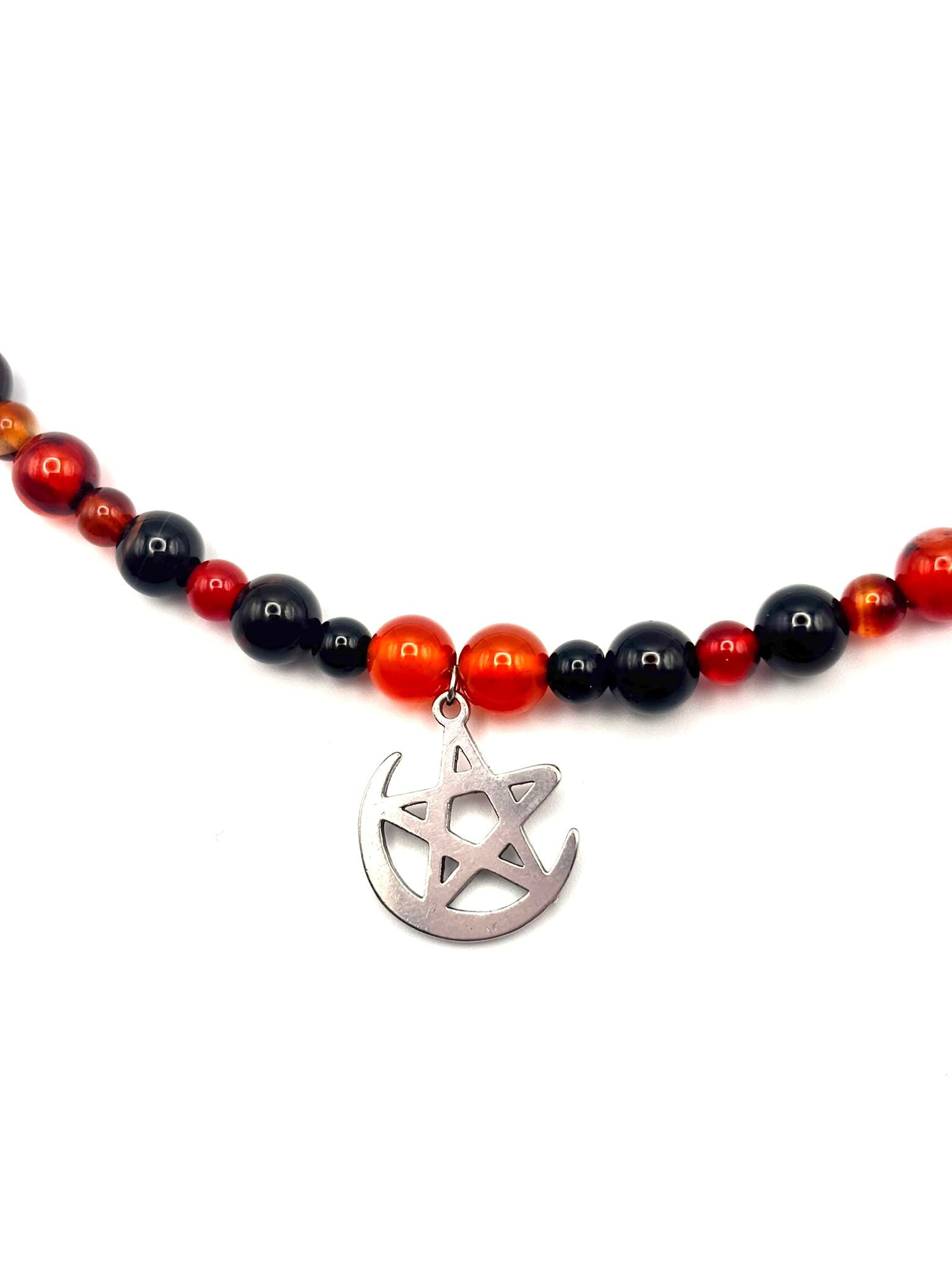 Collar de Ágata Fuego para Hombre con Luna y Estrella – Fuerza y Protección