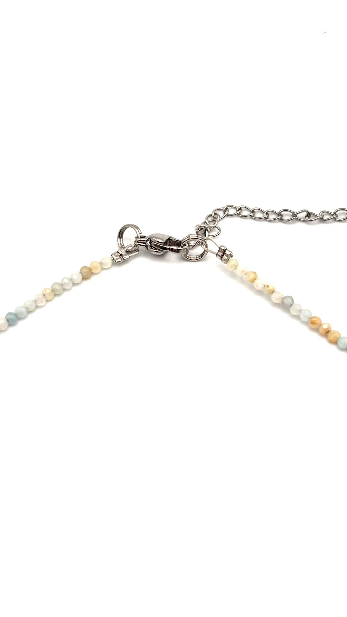 Gargantilla de Amazonita 2mm Facetada – Equilibrio y Elegancia Natural