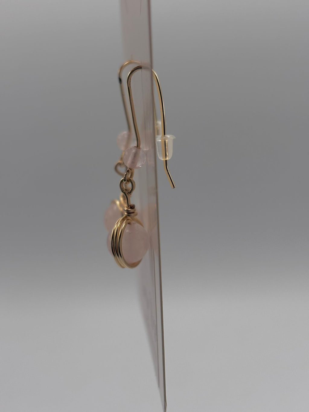 Pendientes Largos de Cuarzo Rosa – Amor y Elegancia en Plata o Dorado