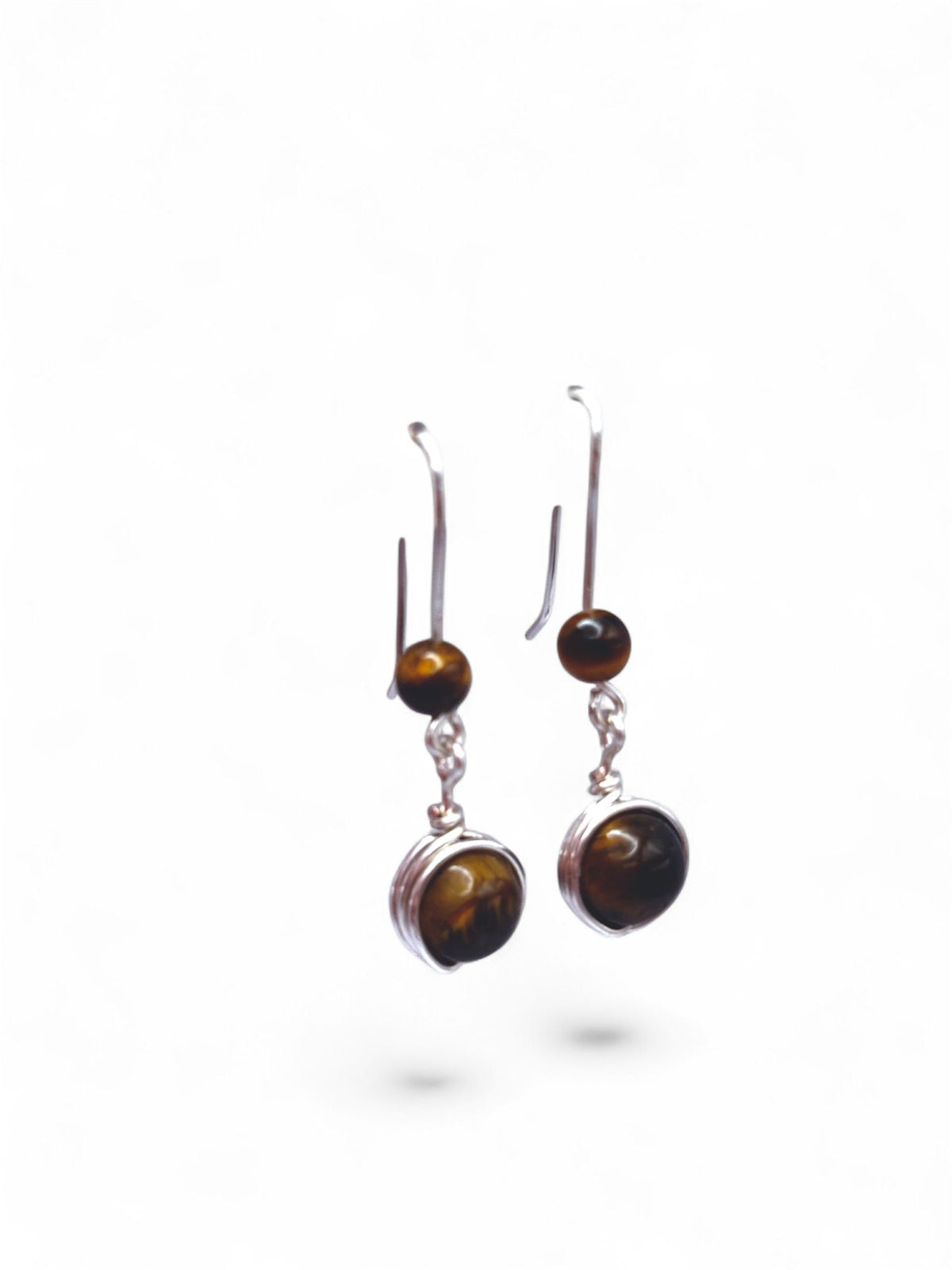 Pendientes Largos de Ojo de Tigre – Fuerza, Protección y Elegancia Natural