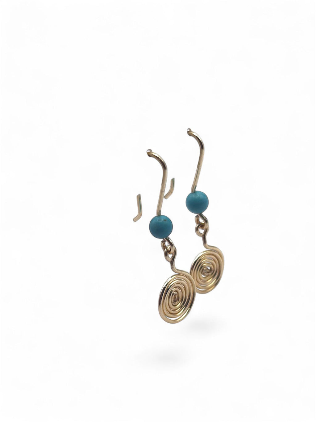 Pendientes Largos con Turquesa y Espiral de la Vida – Equilibrio, Energía y Estilo Natural
