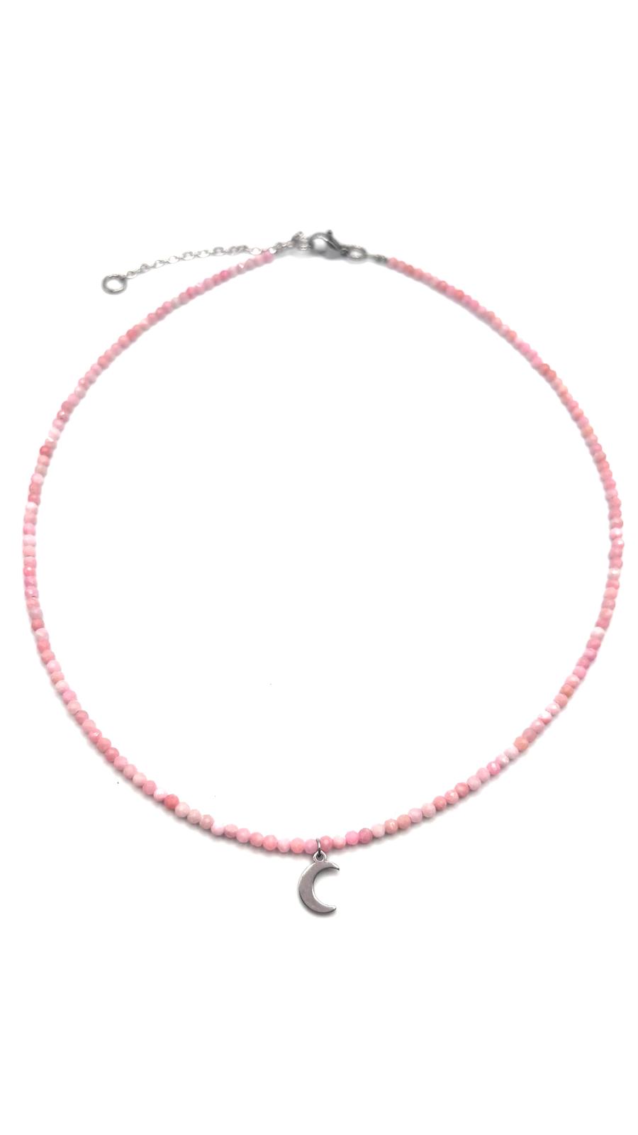 Gargantilla de Opalina Rosa Facetada 2 mm con Luna – Dulzura, Luz y Energía Femenina