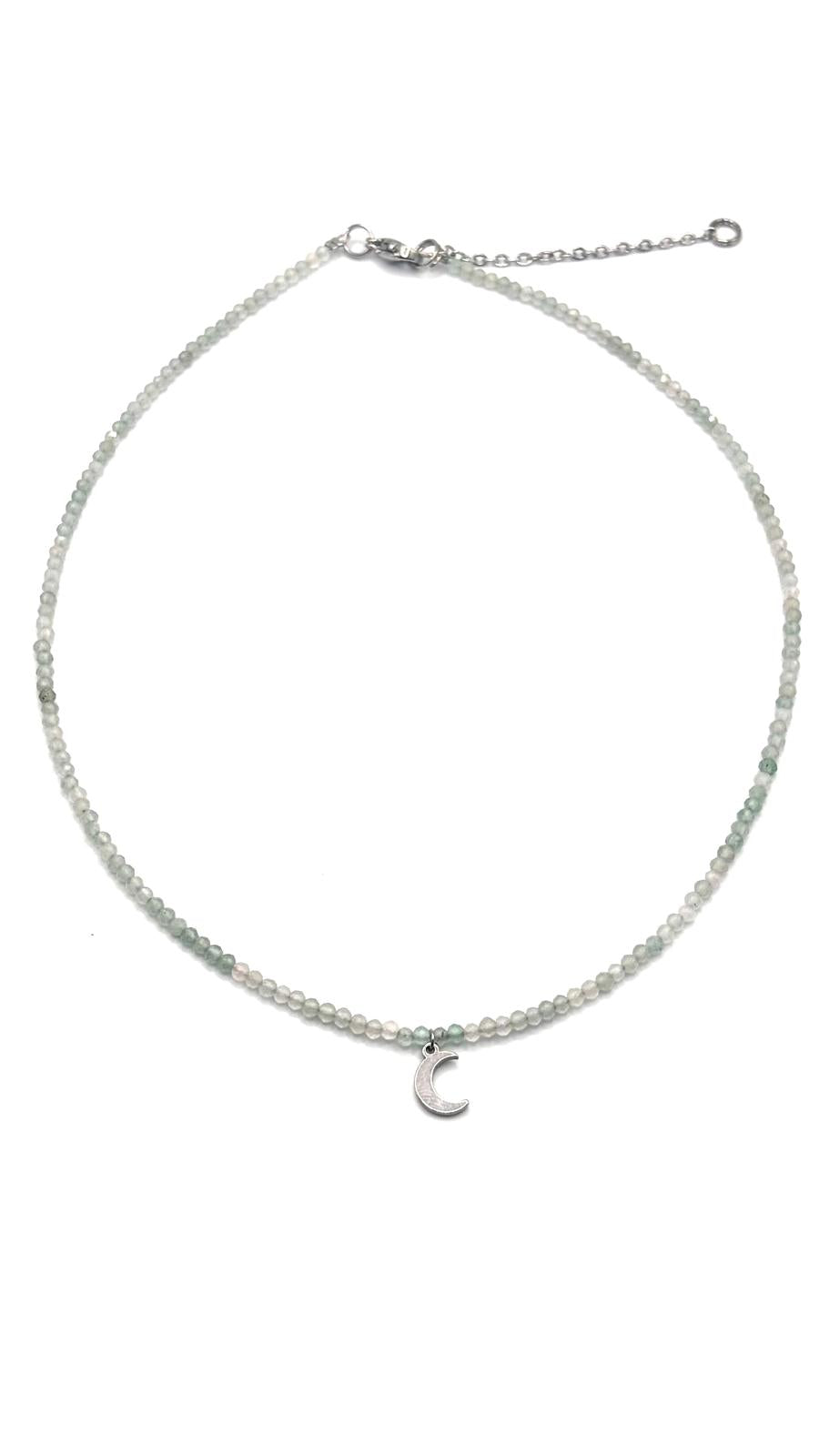 Gargantilla de Aventurina Facetada 2 mm con Luna – Equilibrio, Suerte y Armonía