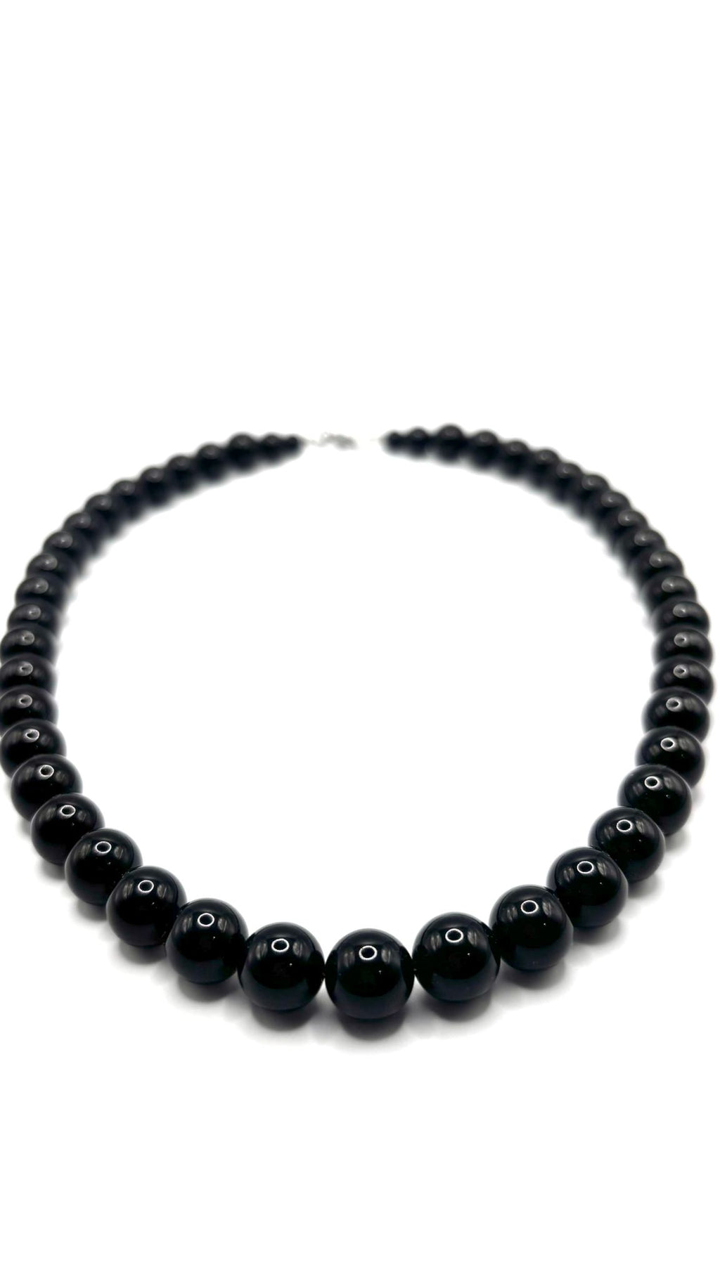 Collar de Ónix 10 mm – Protección, Fuerza y Elegancia Atemporal