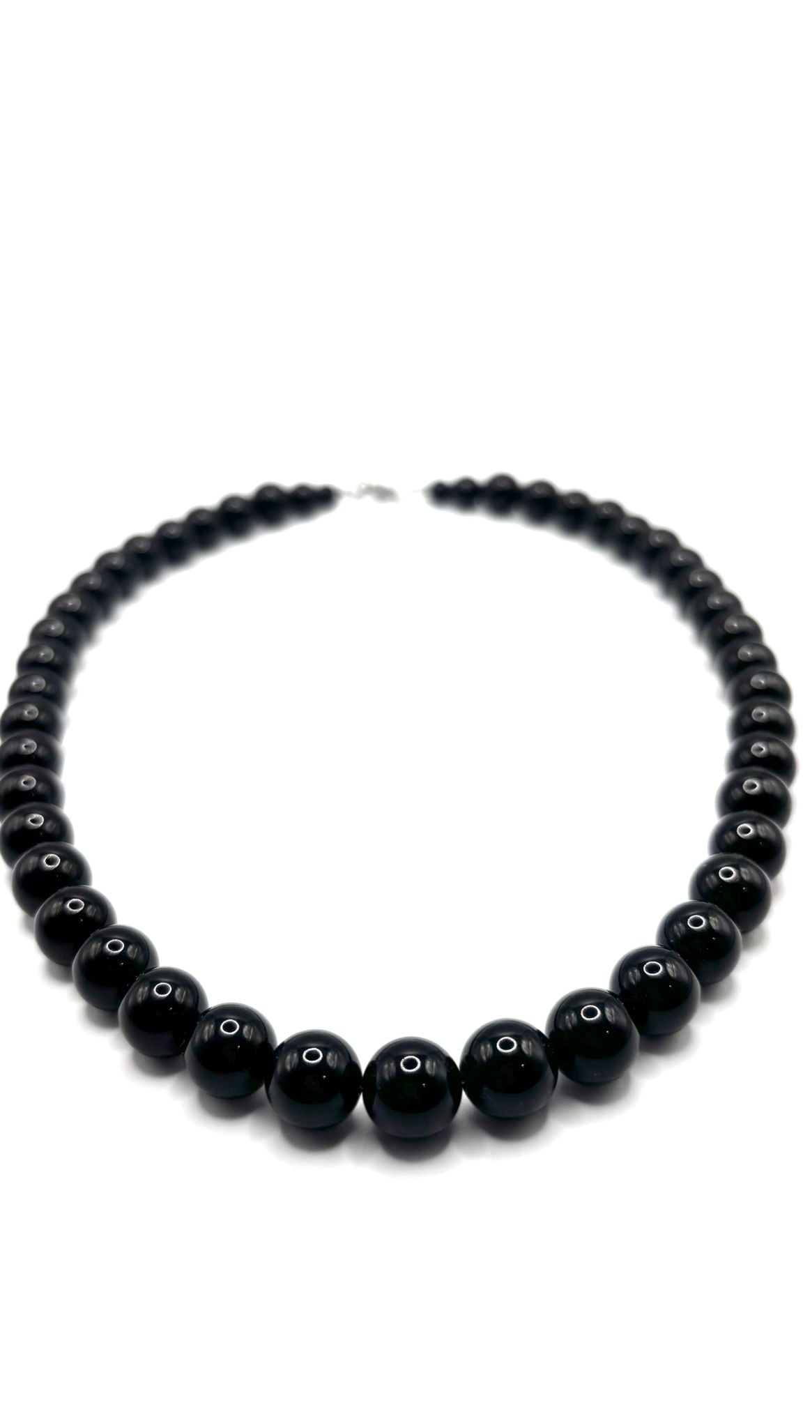 Collar de Ónix 10 mm – Protección, Fuerza y Elegancia Atemporal