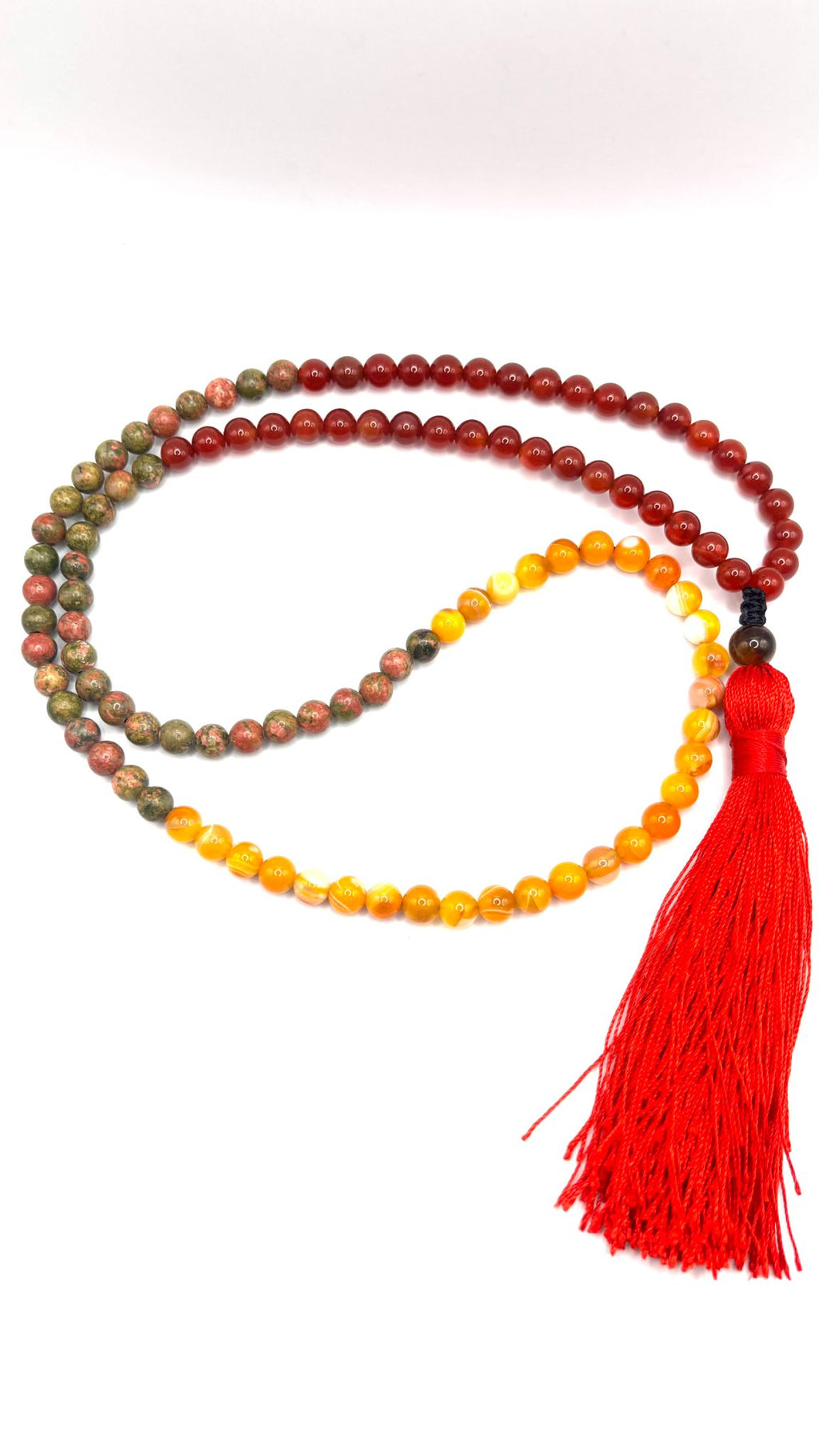 Japamala de Cornalina, Ágata Amarilla y Unakita con Piedra Guru de Ojo de Tigre y Borla Roja