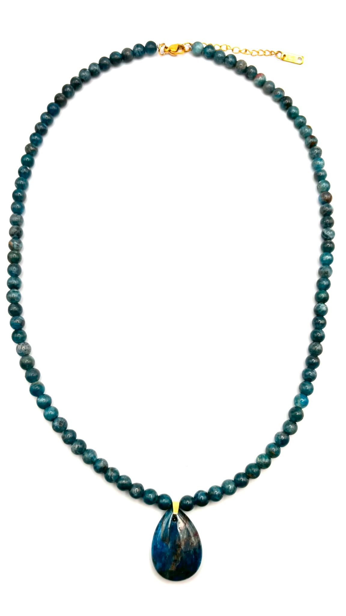 Collar de Apatita Natural 6 mm con Colgante Lágrima y Acero Inoxidable Dorado – 55 cm