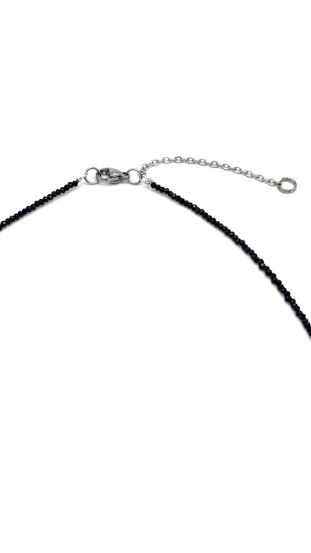 Collar Gargantilla de Turmalina Negra Facetada con Luna de Acero Inoxidable – Protección y Elegancia